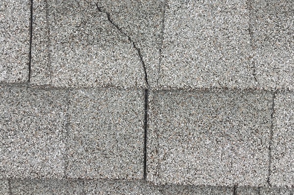 Clear Warning Signs of Roofing Scams or Dishonest Contractors