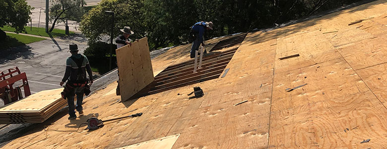 Isthmus Roofing Installing a New Roof in Sun Prairie, Wisconsin